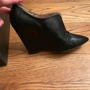 Donald Pliner wedge bootie